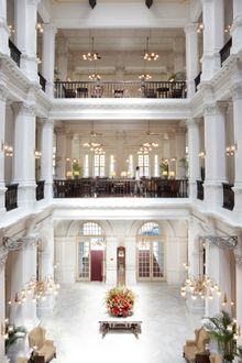 Raffles Hotel Singapore Lobby