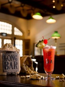 Raffles Hotel Singapore - infamous Singapore Sling