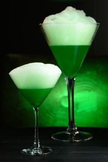 UnbelievaBubble Cocktails in the Lobby Lounge - Fizz Martini