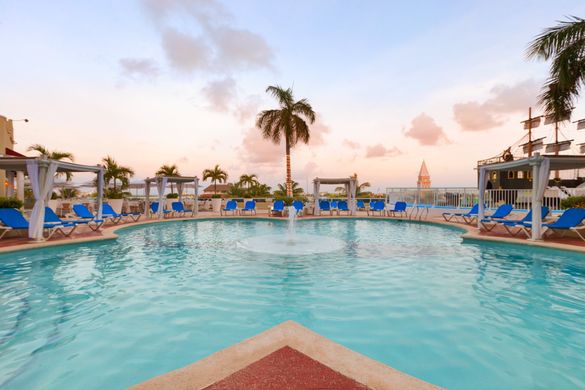 The pool at Gran Caribe Resort in Cancun The pool at Gran Caribe Resort in Cancun