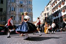 Folk dancing in Innsbruck