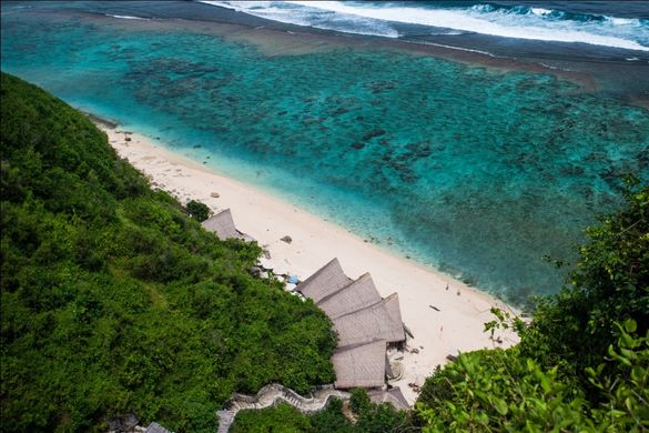 Finns Beach Club, Bali