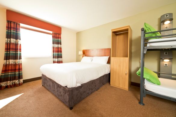 Private 4 bed room at YHA Cardiff Central