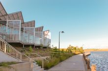 Lake Kawana walkway