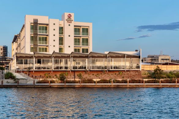 Best Western Plus Oceanside Kawana Hotel, Sunshine Coast QLD