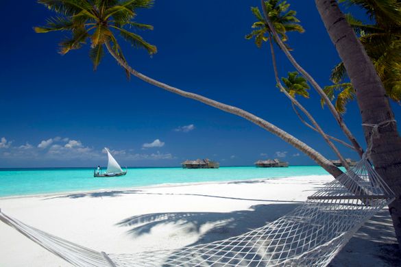 Gili Lankanfushi - dhoni sailing