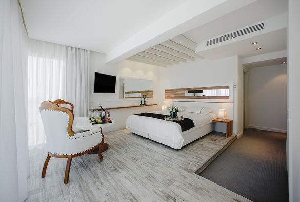 The Ciao Stelio Deluxe Hotel