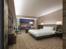 Deluxe Floor Deluxe Harbour View Suite