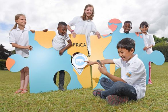 (L to R) - Chloe Greenup (9), Isaac Bitege (8), Emily Greenup (13), Jacob Bitege (8), Chloe Mead (8), Oliver Yhap (10) (in front