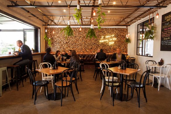 Complete with a hip, creative atmosphere, Double Shot is a place to unwind, indulge and get your local fix of fresh produce. 