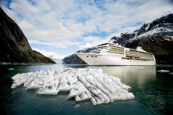 Regent Seven Seas Mariner amongst the glaciers of Alaska