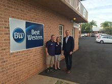 BW Bluegum Motel - Owners and Steve Richards from BWA 2