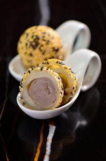 Deep fried taro glutinous ball