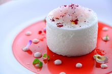 NOBU InterContinental Hong Kong - Mother's Day Dessert - White Cotton (Molten Souffle, Raspberry & Honey)