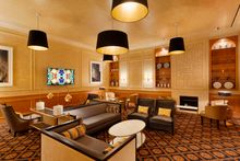 Executive Hotel Le Soleil New York Lobby