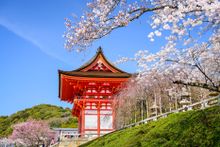 Kyoto, Kiyomizu-dera Temple in the spring, Japan