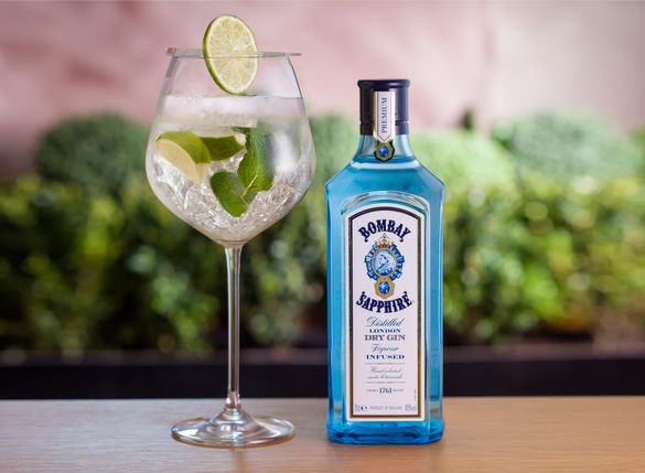 The Terrace at Jumeirah Lowndes Hotel with Bombay Sapphire The Terrace at Jumeirah Lowndes Hotel with Bombay Sapphire
