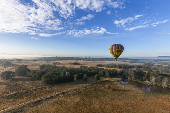 Ballooning, Hunter Valley. Credit Destination NSW; Murray Vanderveer Ballooning, Hunter Valley. Credit Destination NSW; Murray Vanderveer