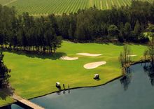 Cypress Lakes Golf and Country Club, Hunter Valley. Credit Sydney Seaplanes