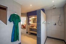 Bathroom in Macondo Suite
