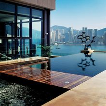Song Joong Ki stays at InterContinental Hong Kong's Presidential Suite