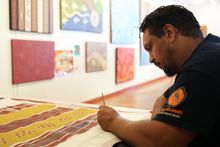 Artist-in-Residence Raymond Walters Japanangka to feature at Ayers Rock Resort
