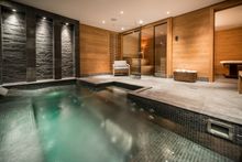 Meriski: Le Grenier spa room, luxury chalet, Méribel