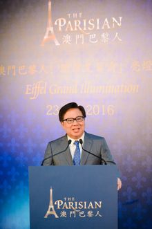Dr. Wilfred Wong, President of Sands China Ltd. officiated at The Parisian Macao’s exclusive Eiffel Tower illumination event hel
