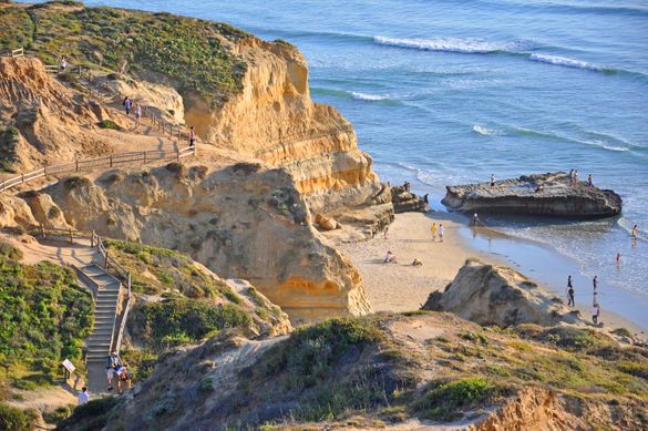 Hiking at Torrey Pines Nature Reserve, Courtesy, www.sandiego.org