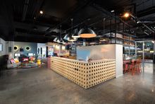 Urban, industrial and art-inspired, Atura Dandenong's vibrant lobby pops with colour and bespoke furnishings.