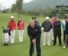 Monty-Putting-Clinic