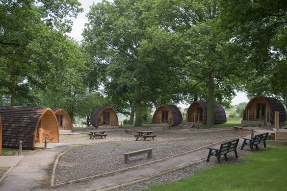 Lookout Lodges at Whipsnade Zoo Lookout Lodges at Whipsnade Zoo