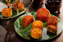 Yan Toh Heen Homemade Moon Cake Selection