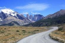 Swoop Patagonia - Torres road
