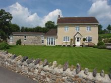 Lower Wadden Farmhouse, East Devon , sleeps14