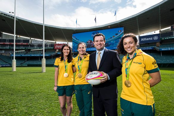 Charlotte Caslick, Shannon Parry, Minister Stuart Ayres and Emilee Cherry at the Sydney 7's announcement