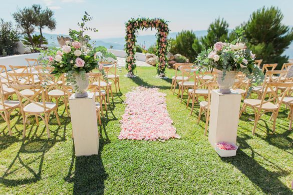 A dreamy setting for a romantic wedding or event
