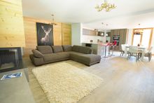 Altaka 4 Living Area