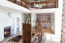 The Old National School House (3266) is really old-school