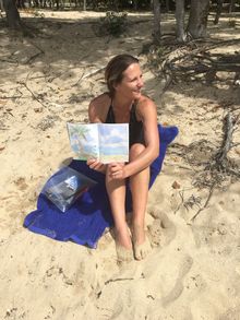 Sketch Club at Elite Island Resorts with illustrator Adam Stower