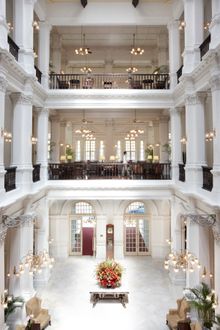 Raffles Hotel Singapore - Lobby