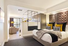 Mantra 2 Bond Street - Executive Studio Apartment