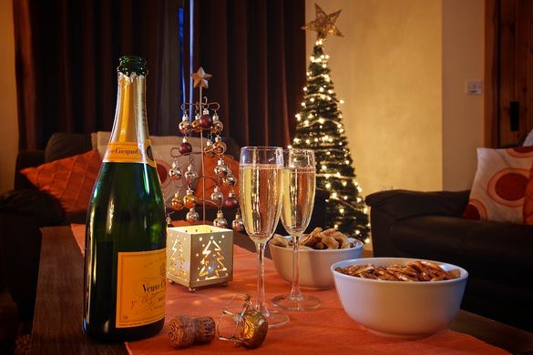 Christmas at Little Cotton Farmhouse, near historic Dartmouth, South Devon