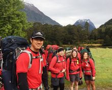 Guide Moon Seok Kang with new guides