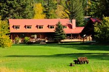 Tweedsmuir Park Lodge/