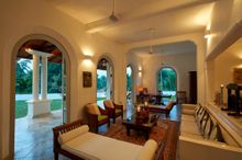  Pooja Kanda's lounge area