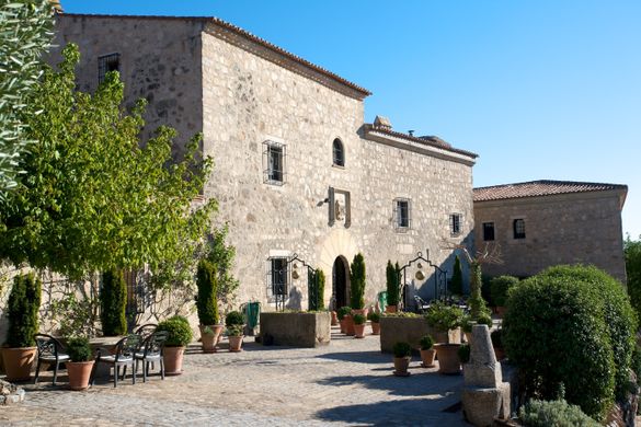 Villa Martires, Trujillo Villas Espana
