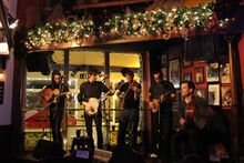 Image: Live music at Irish Times Pub
