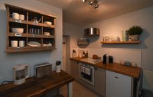 Sett Cottage - compact, well-equipped kitchen