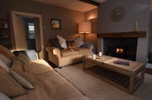 Sett Cottage - cosy lounge area